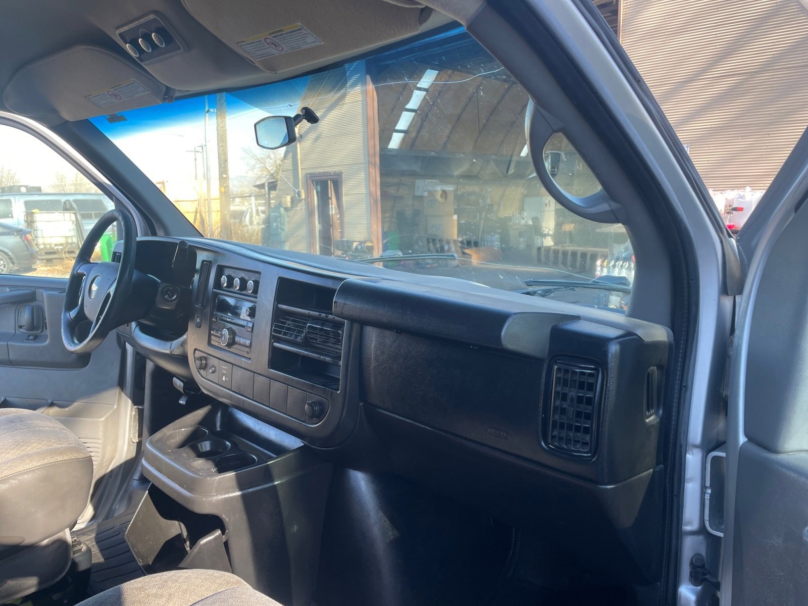 Used 2011 Chevrolet Express 2500 LS image 16