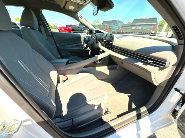 Used 2021 Hyundai Elantra SEL w/ Convenience Package FWD image 28