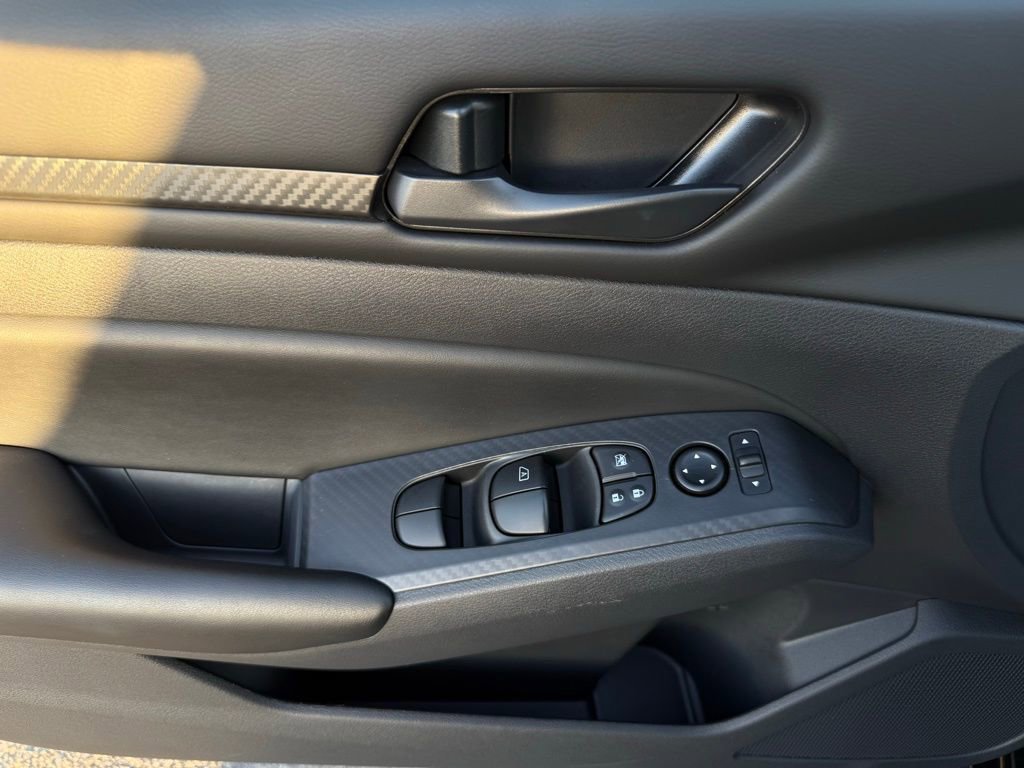 Certified 2025 Nissan Altima 2.5 S image 18