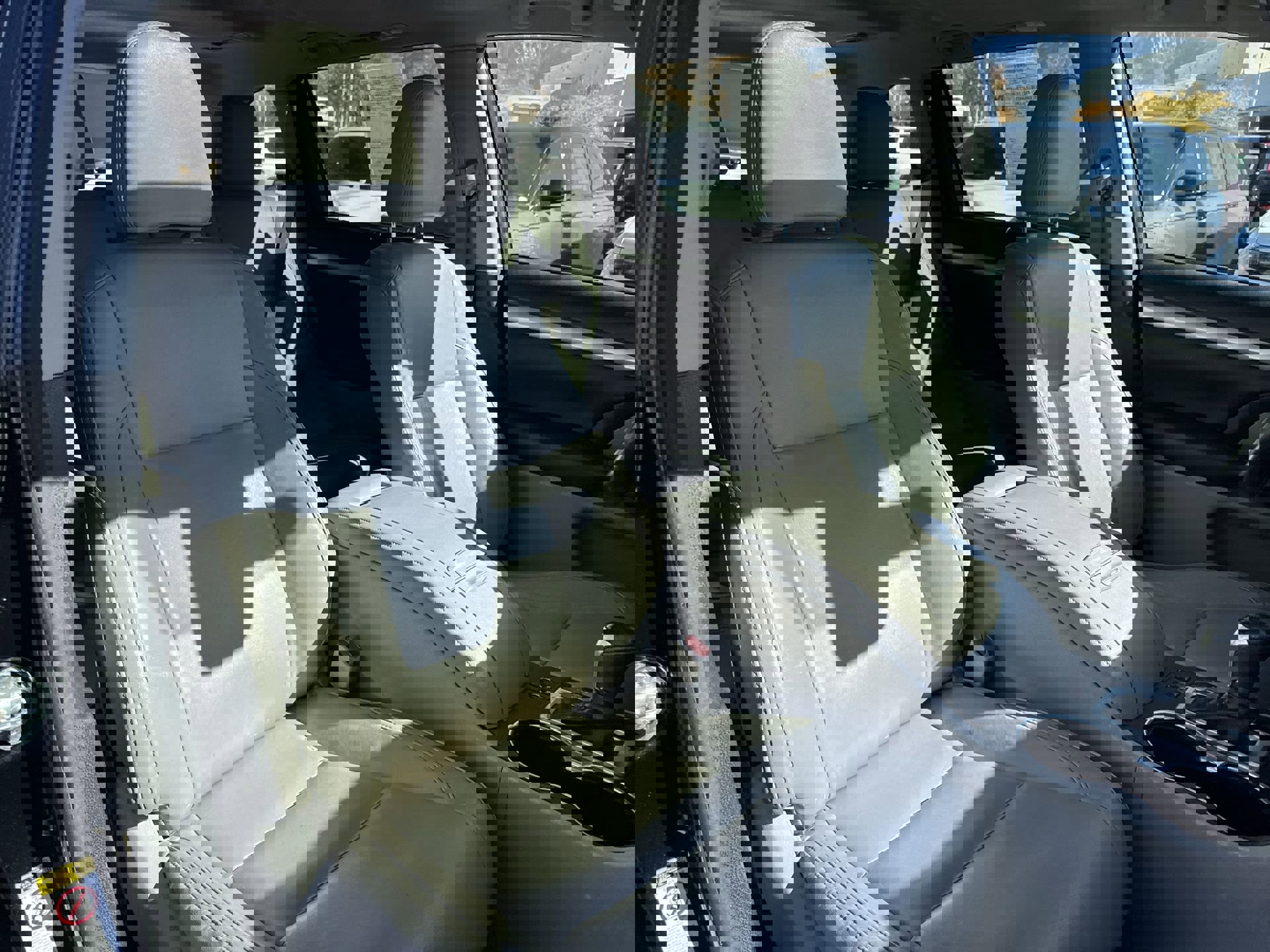 Used 2018 Toyota Highlander XLE image 34