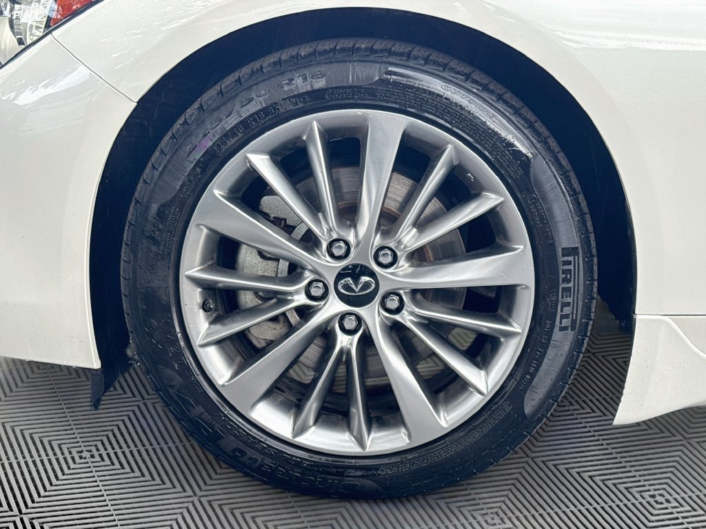 Certified 2023 INFINITI Q50 Luxe w/ Cargo Package AWD/4WD image 33