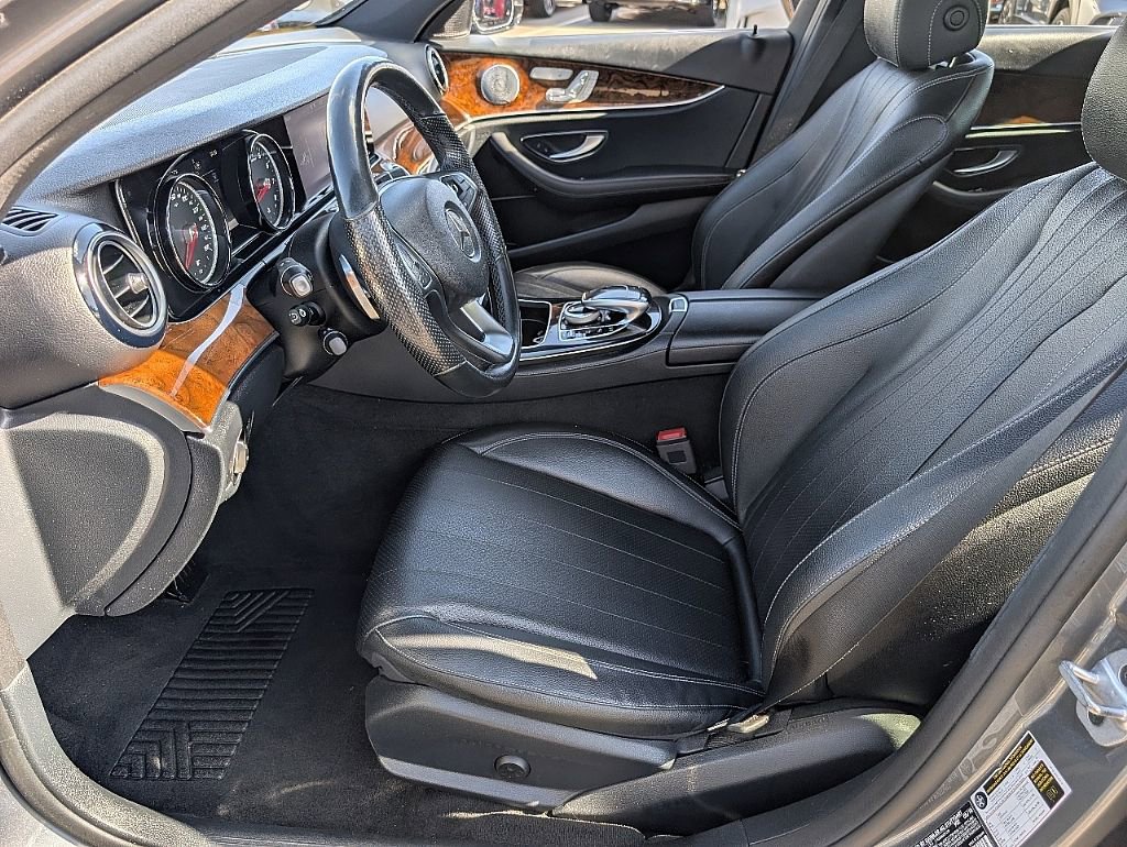 Used 2018 Mercedes-Benz E 400 4MATIC Wagon image 25