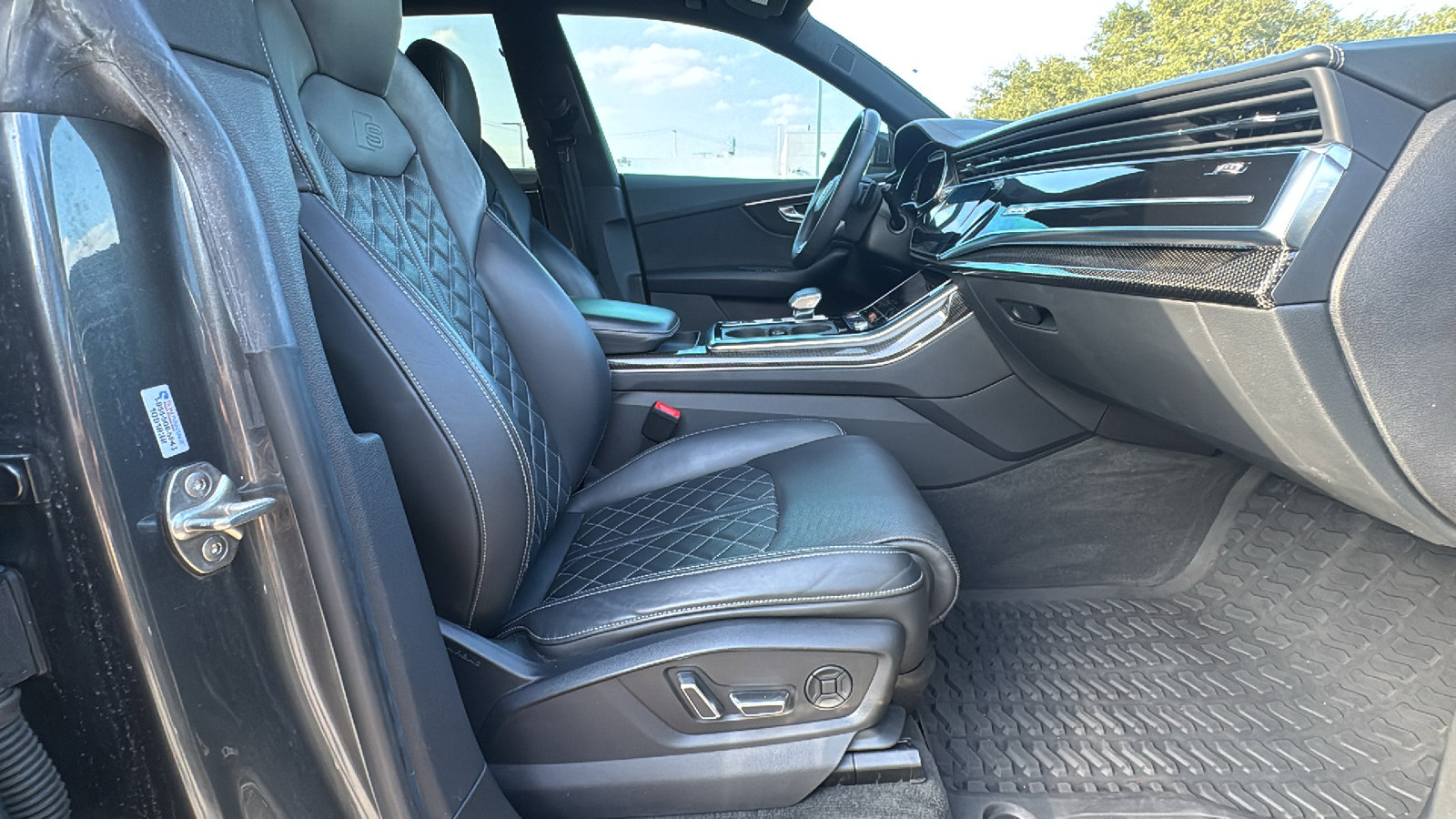 Used 2020 Audi SQ8 Prestige w/ Prestige Package image 28