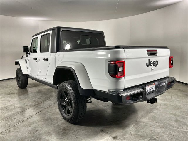 Used 2021 Jeep Gladiator Sport image 6