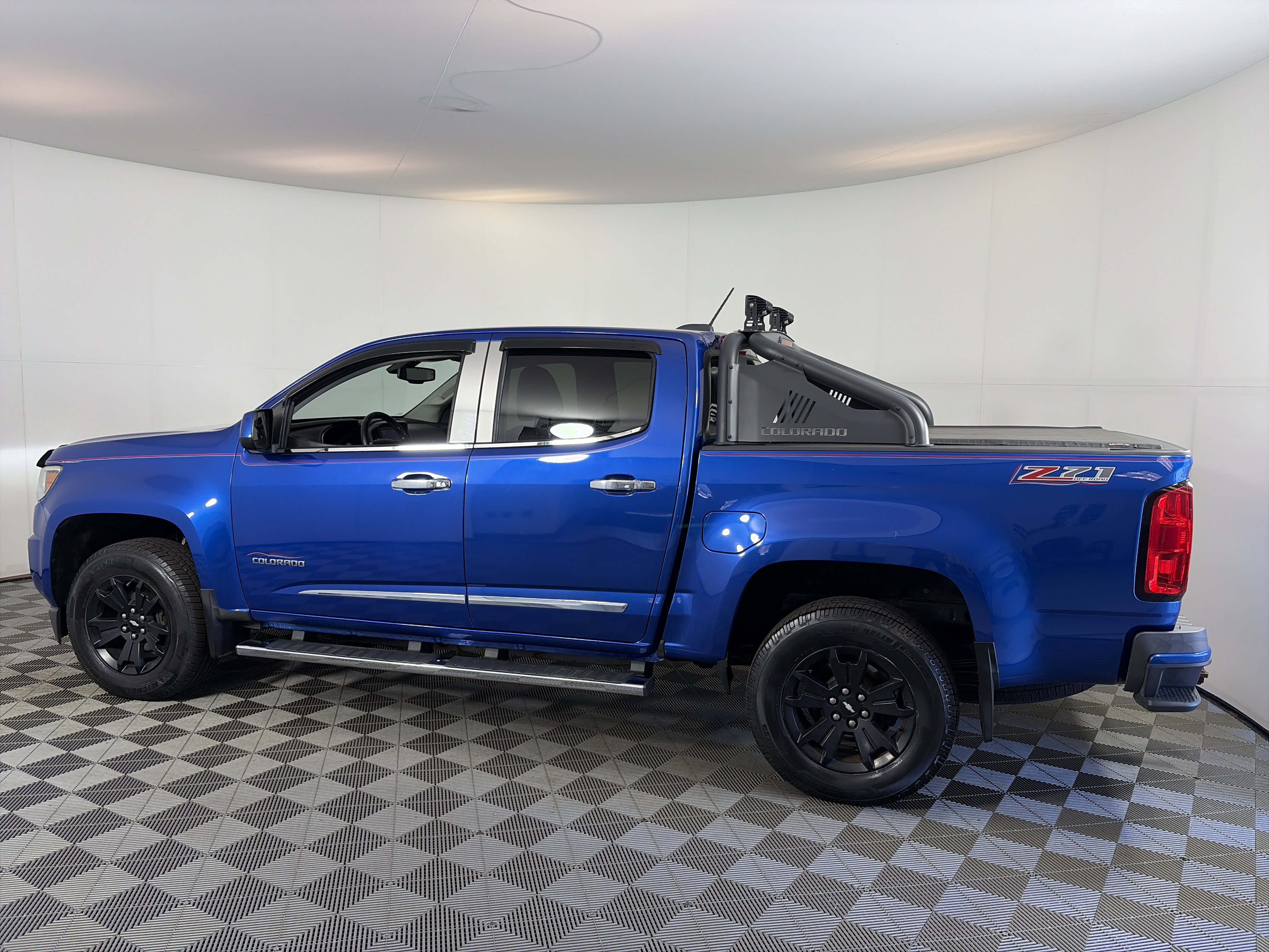 Used 2019 Chevrolet Colorado Z71 AWD/4WD image 8