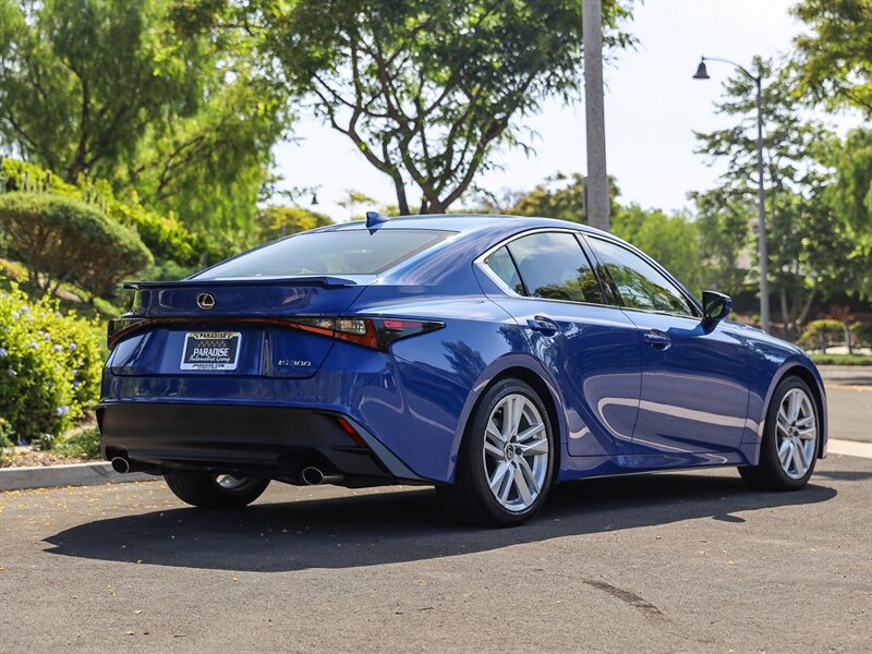 Used 2021 Lexus IS 300 w/ Accessory Package RWD image 5