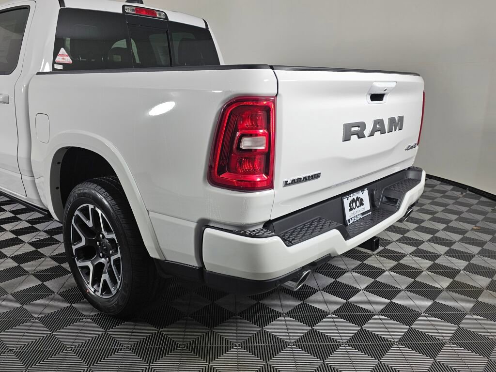 New 2026 RAM 1500 Laramie w/ Laramie Preferred Package AWD/4WD image 14