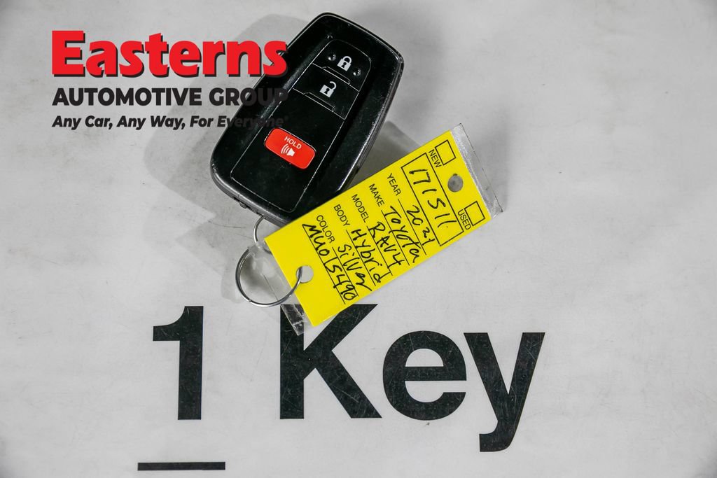 Used 2021 Toyota RAV4 XLE w/ XLE Grade Weather Package AWD/4WD image 26