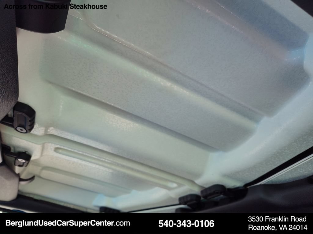 Used 2023 Jeep Wrangler Unlimited w/ Cold Weather Group AWD/4WD image 23