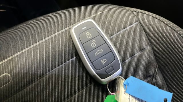 Used 2022 Hyundai Santa Cruz SEL Premium AWD/4WD image 21