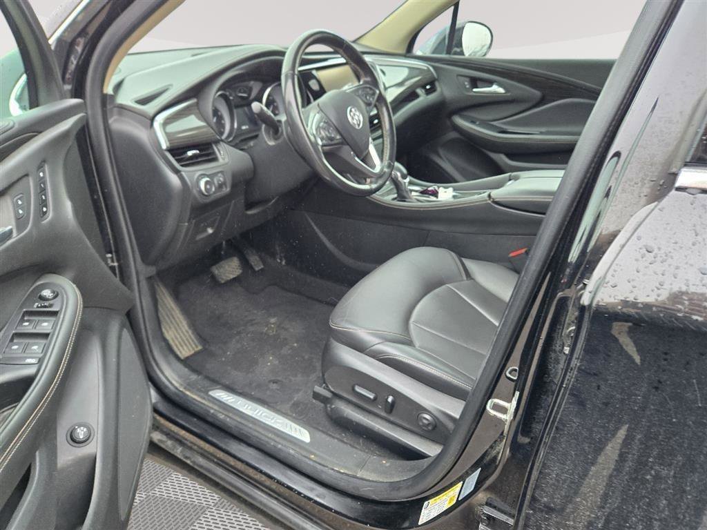 Used 2017 Buick Envision Essence image 2