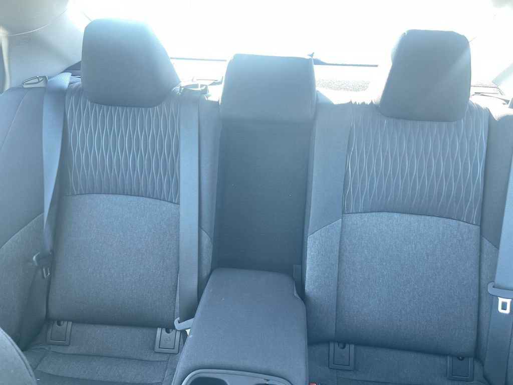 Used 2025 Toyota Camry LE w/ Convenience Package image 33