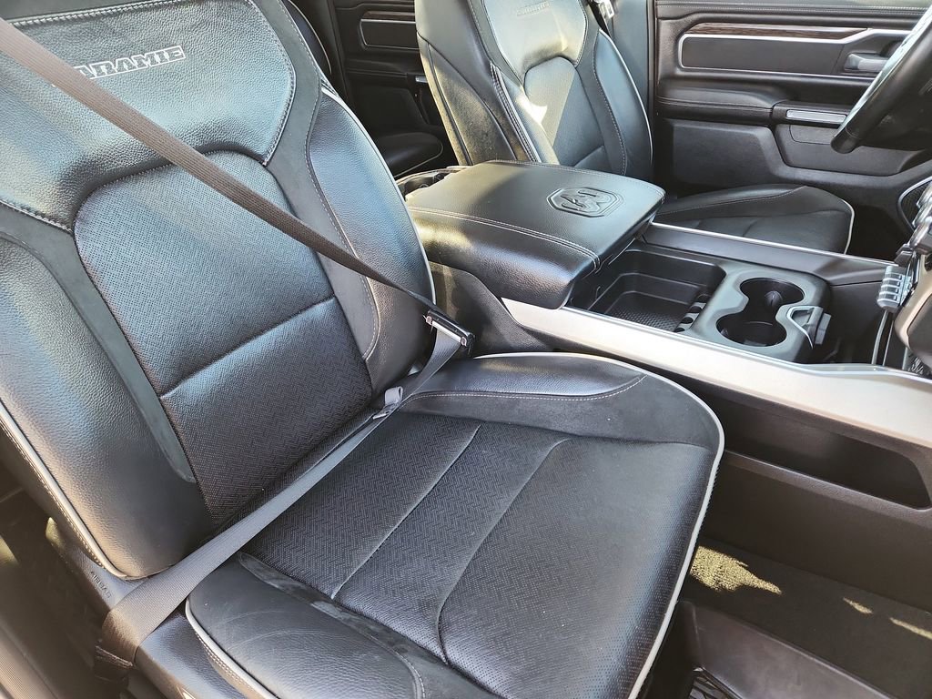 Used 2019 RAM 1500 Laramie image 13