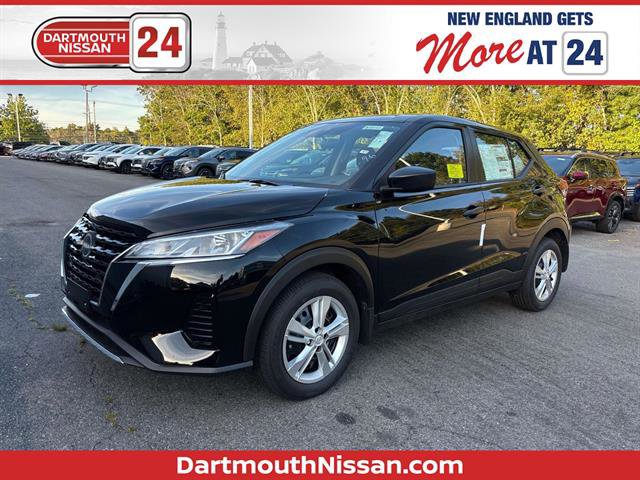 New 2025 Nissan Kicks S