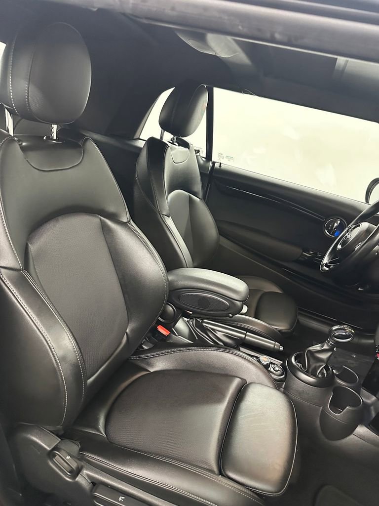 Used 2018 MINI Cooper S image 31