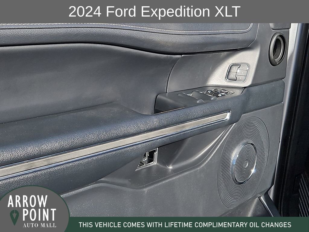 Used 2024 Ford Expedition XLT image 21