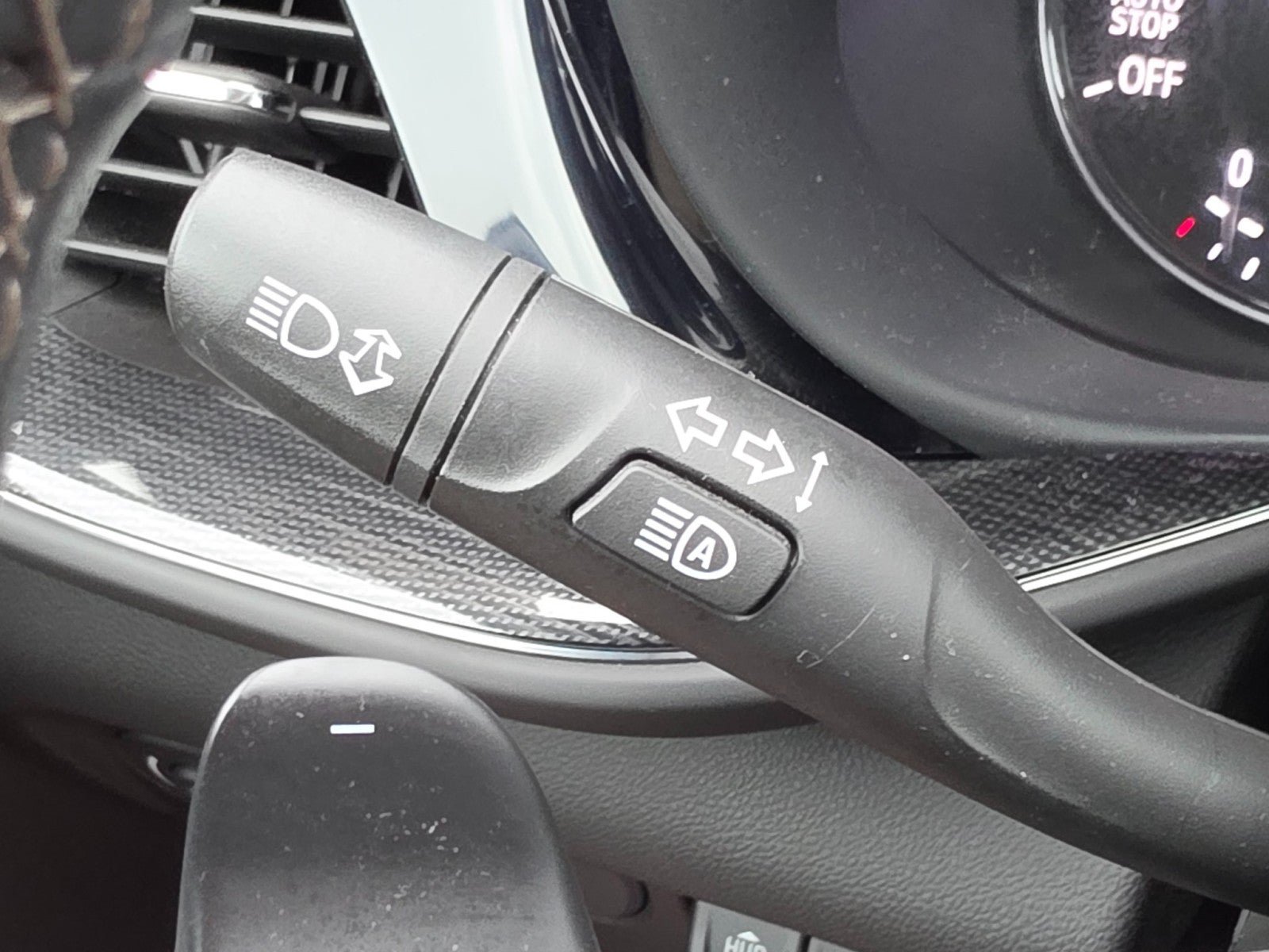 Used 2021 Buick Envision Essence w/ Technology Package I AWD/4WD image 41