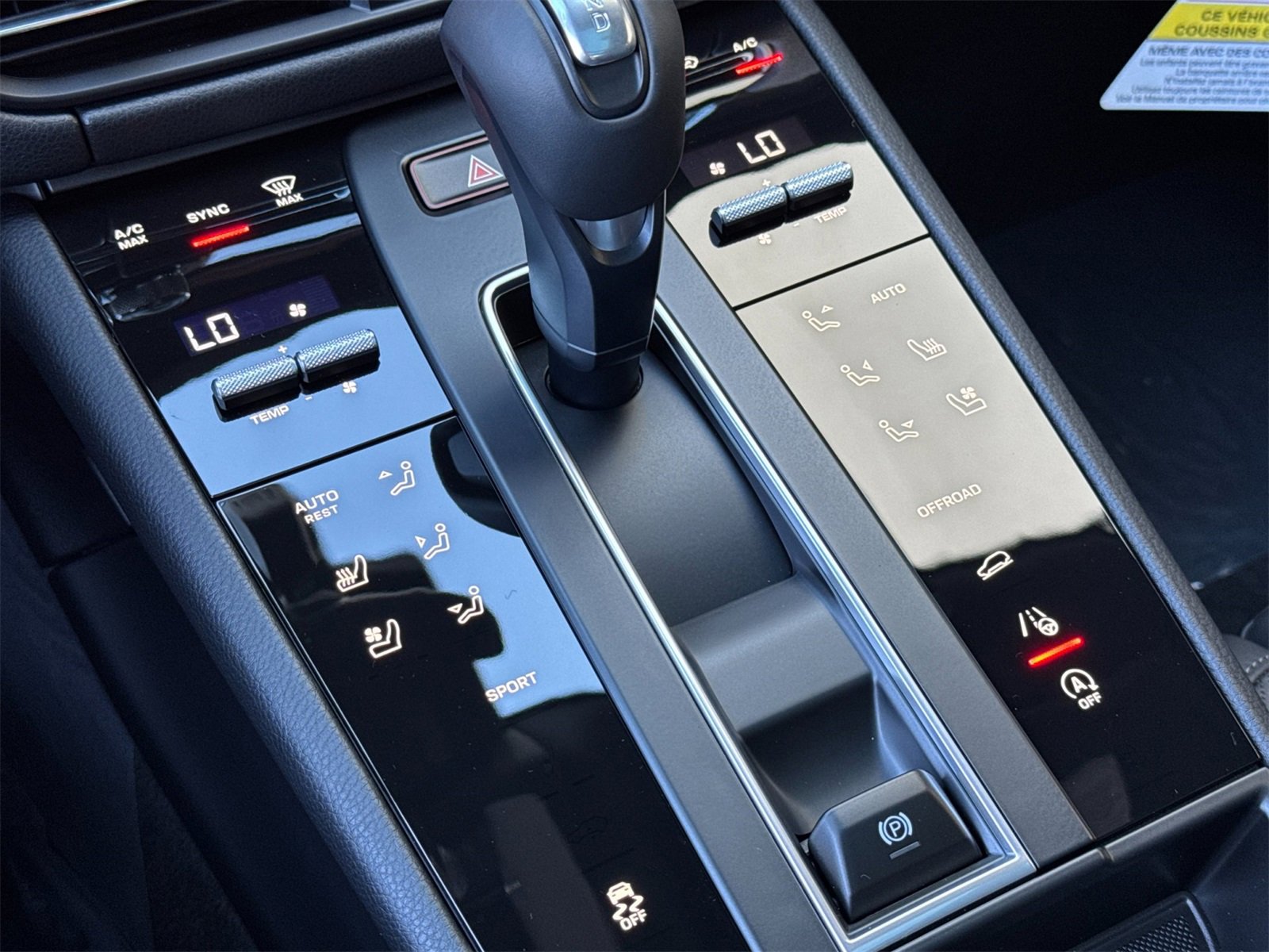 New 2026 Porsche Macan image 22