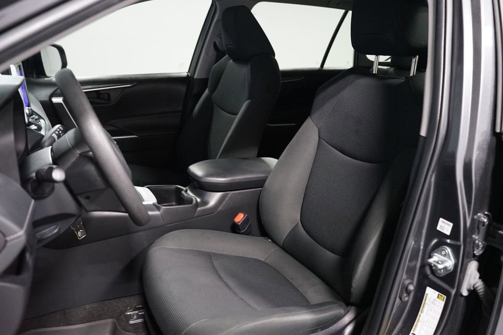 Used 2024 Toyota RAV4 LE image 25