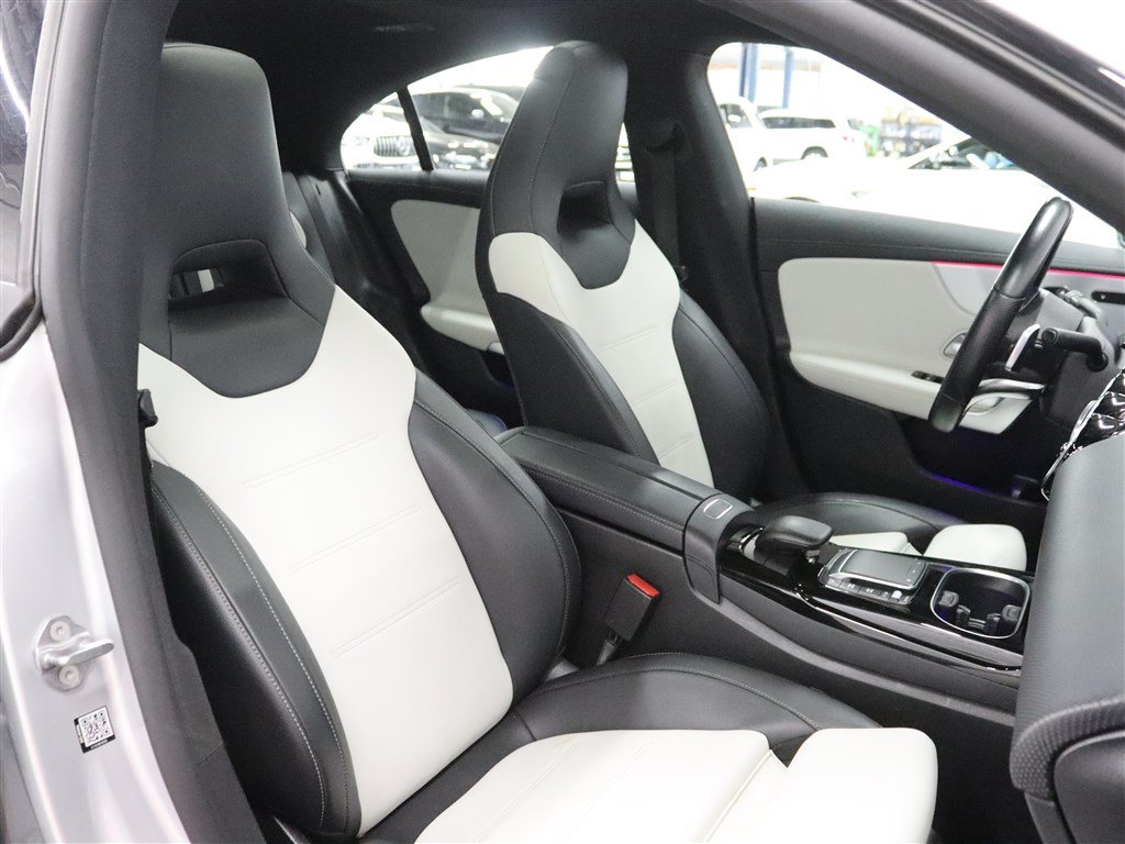Used 2022 Mercedes-Benz CLA 35 AMG 4MATIC image 27