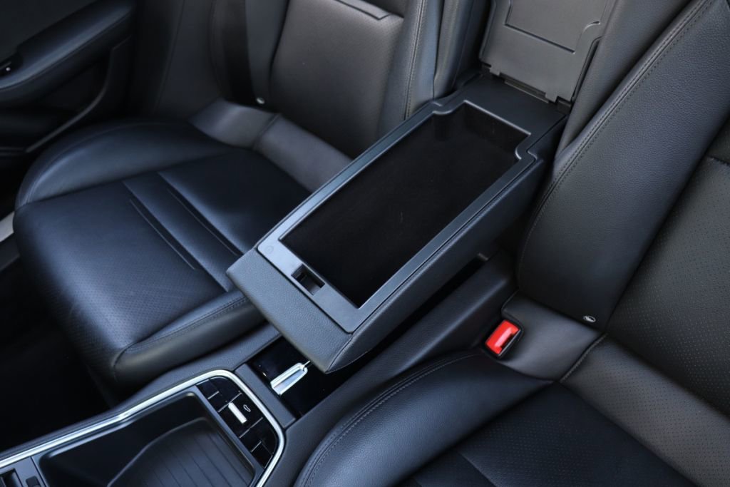Used 2019 Porsche Panamera 4 AWD/4WD image 64