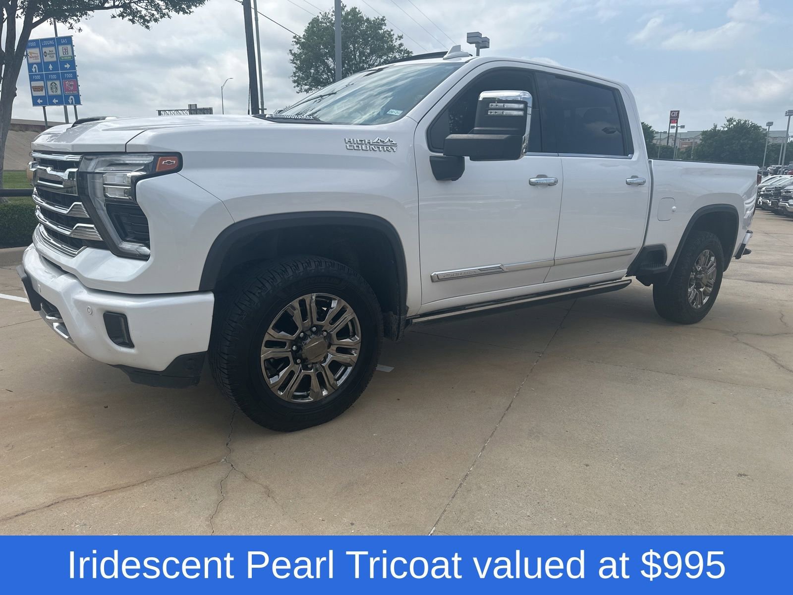 Used 2024 Chevrolet Silverado 2500 High Country w/ High Country Premium Package image 7