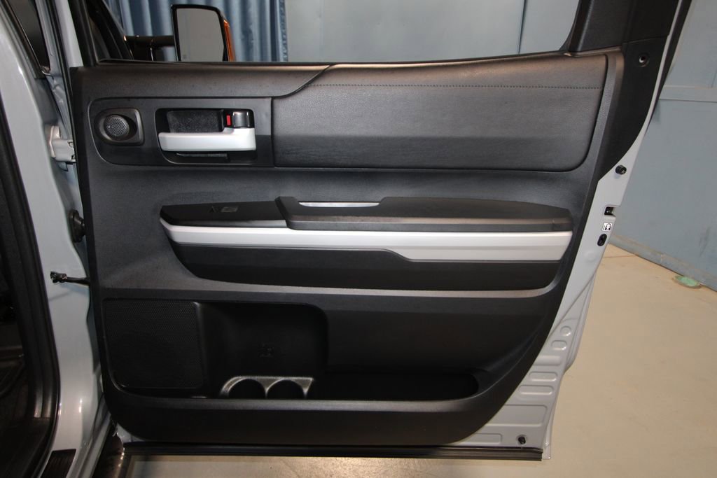 Used 2018 Toyota Tundra SR5 image 25