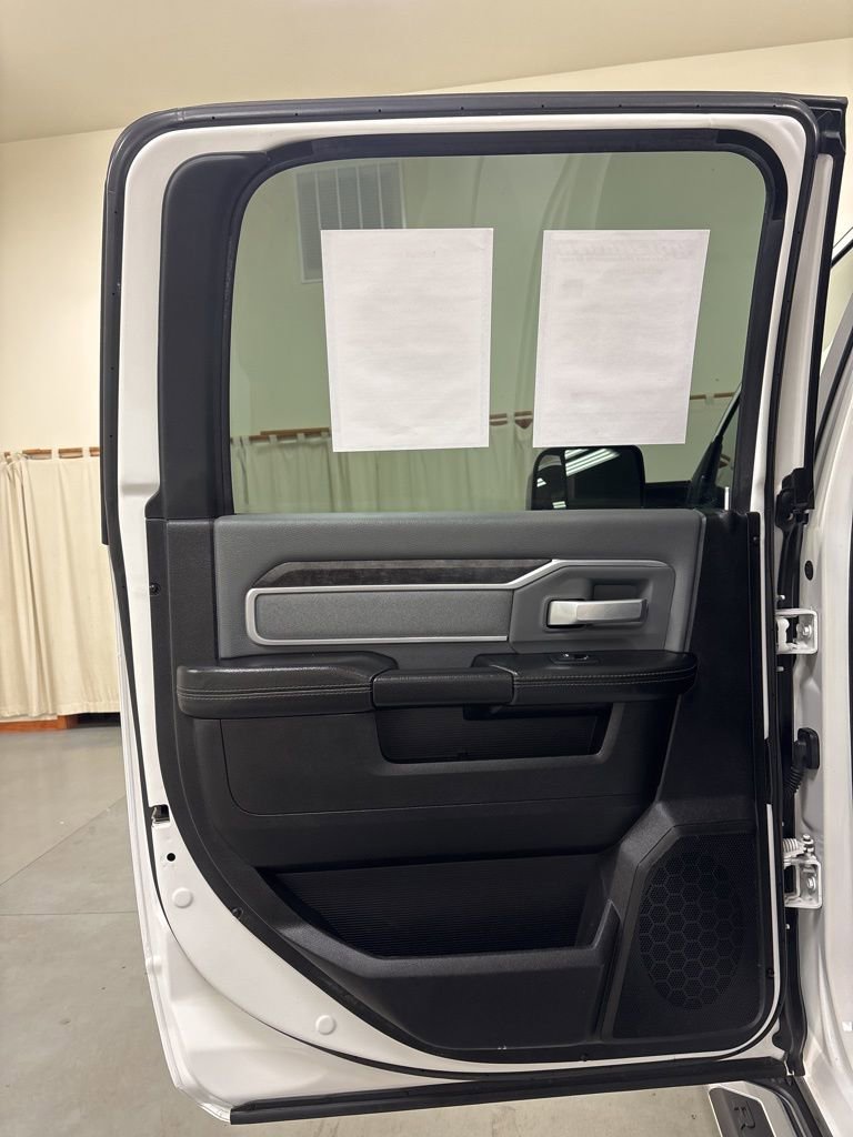 Used 2022 RAM 2500 Big Horn w/ Level C Equiment Group image 25