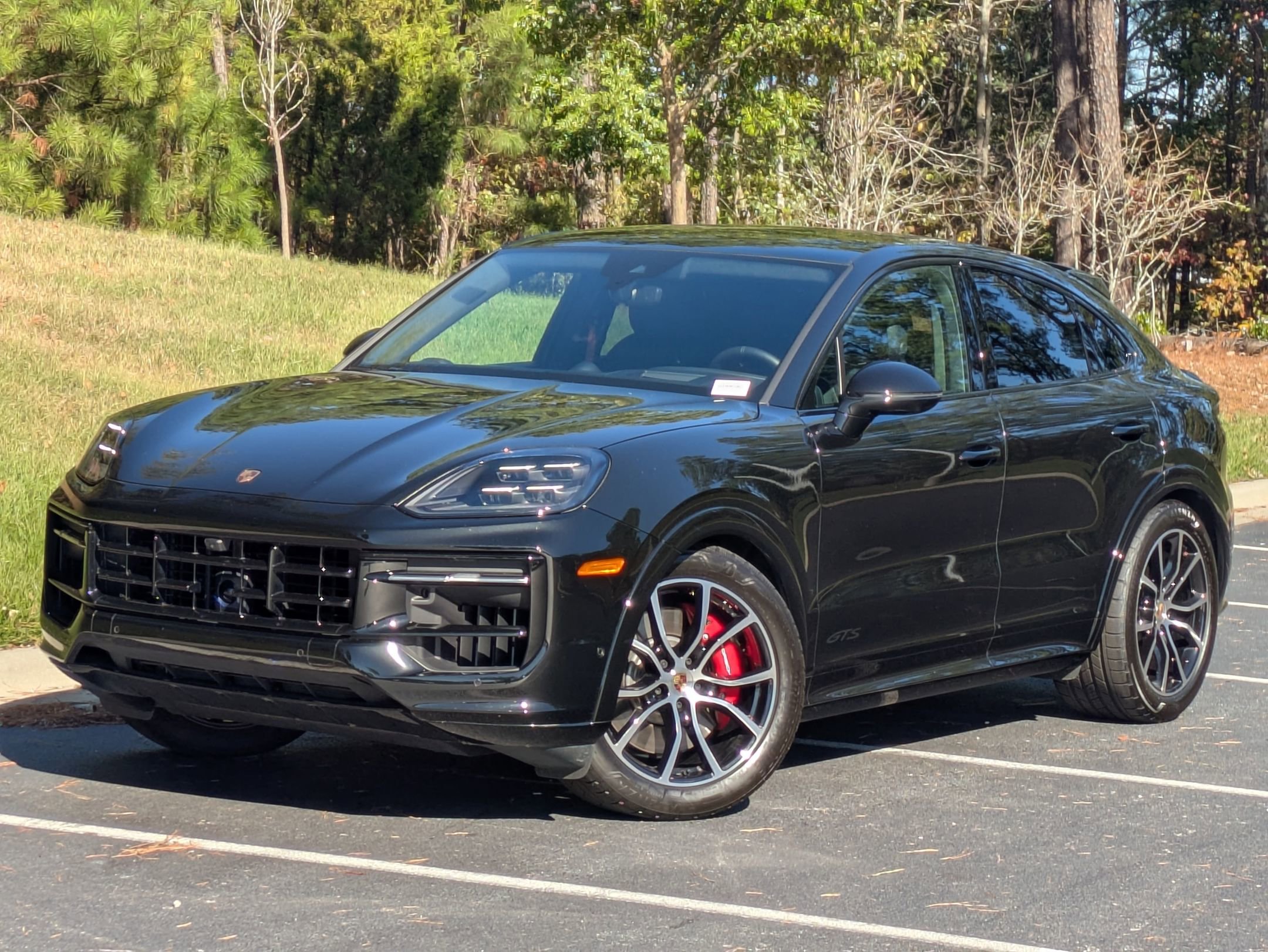 Certified 2025 Porsche Cayenne GTS image 1