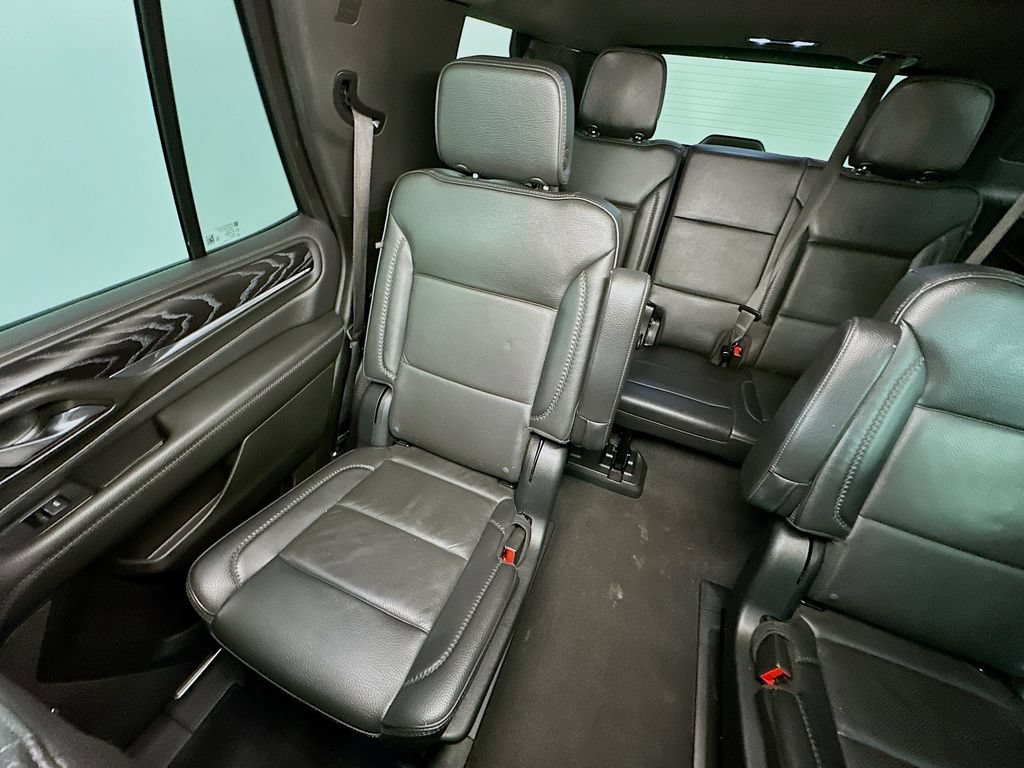 Used 2023 GMC Yukon Denali w/ LPO, Floor Liner Package AWD/4WD image 12