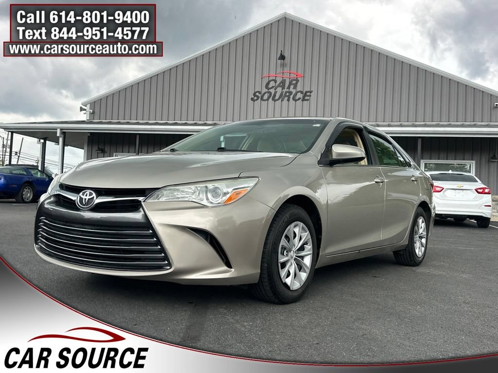 Used 2016 Toyota Camry LE FWD image 1