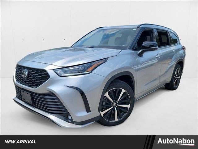 Used 2022 Toyota Highlander XSE