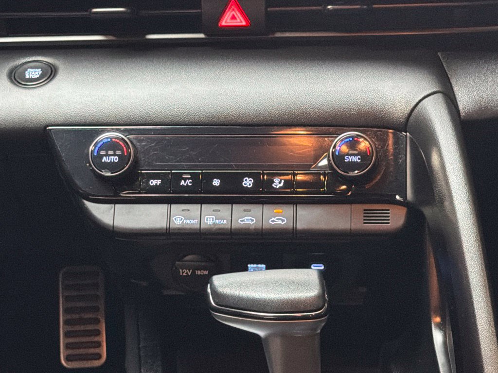 Certified 2025 Hyundai Elantra Sport FWD image 21