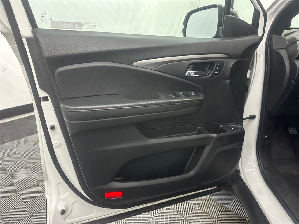 Used 2021 Honda Passport EX-L image 11