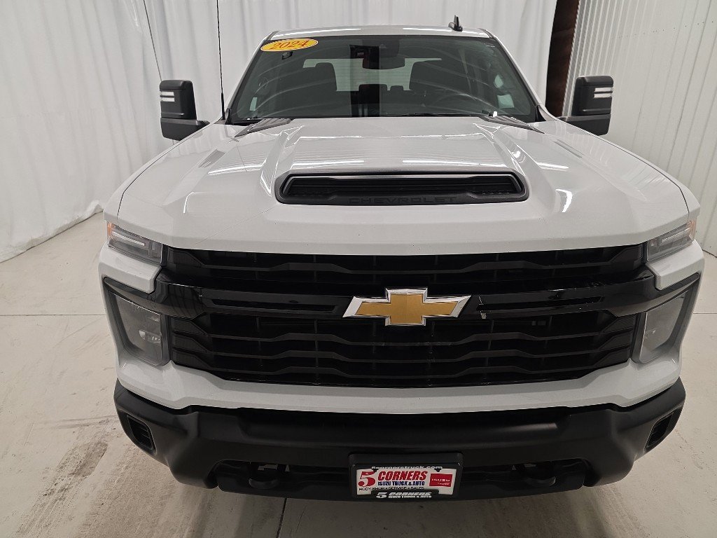 Used 2024 Chevrolet Silverado 3500 W/T w/ WT Convenience Package image 2