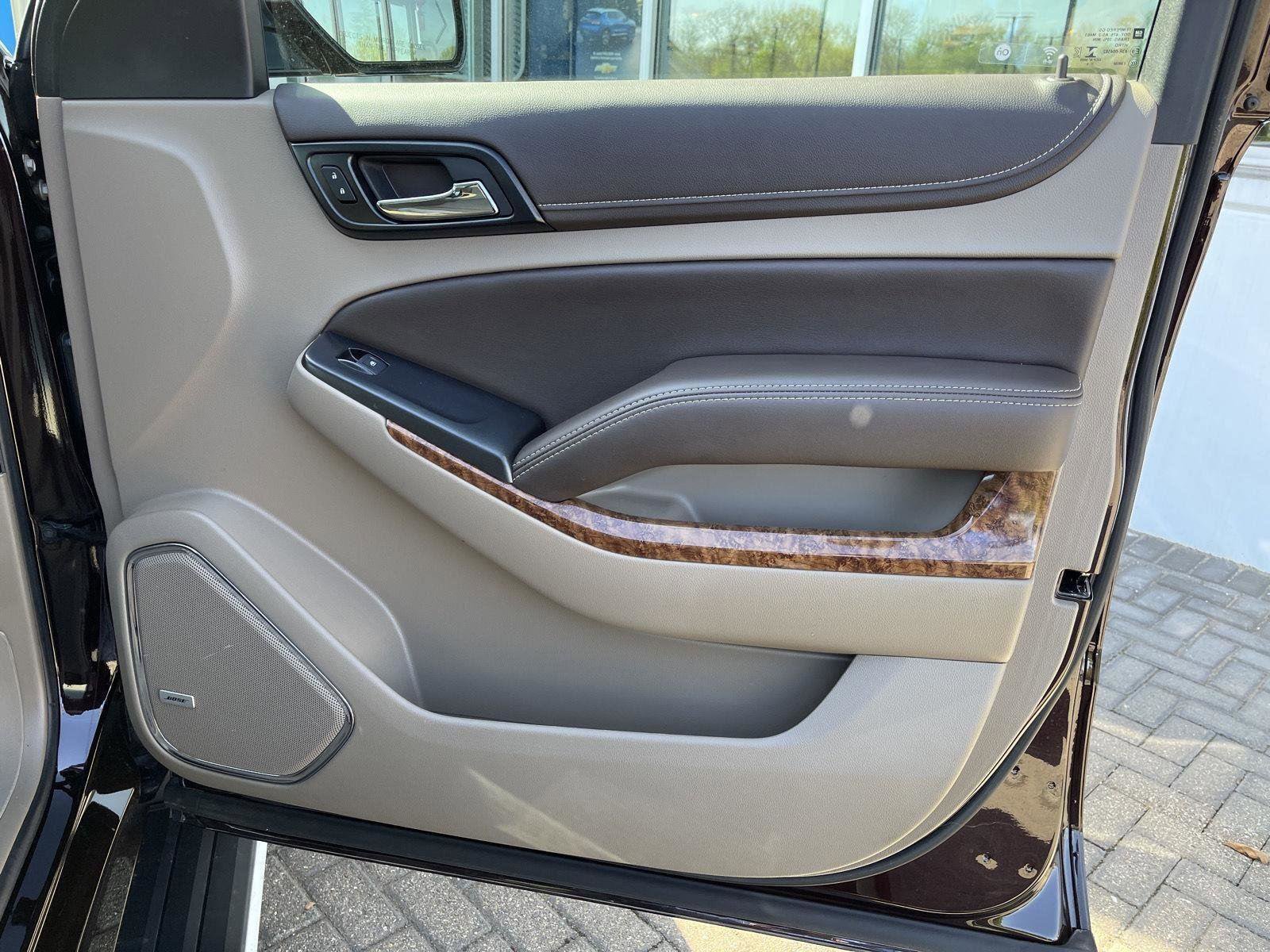 Used 2020 Chevrolet Tahoe Premier w/ Premier 6.2L Value Package image 36