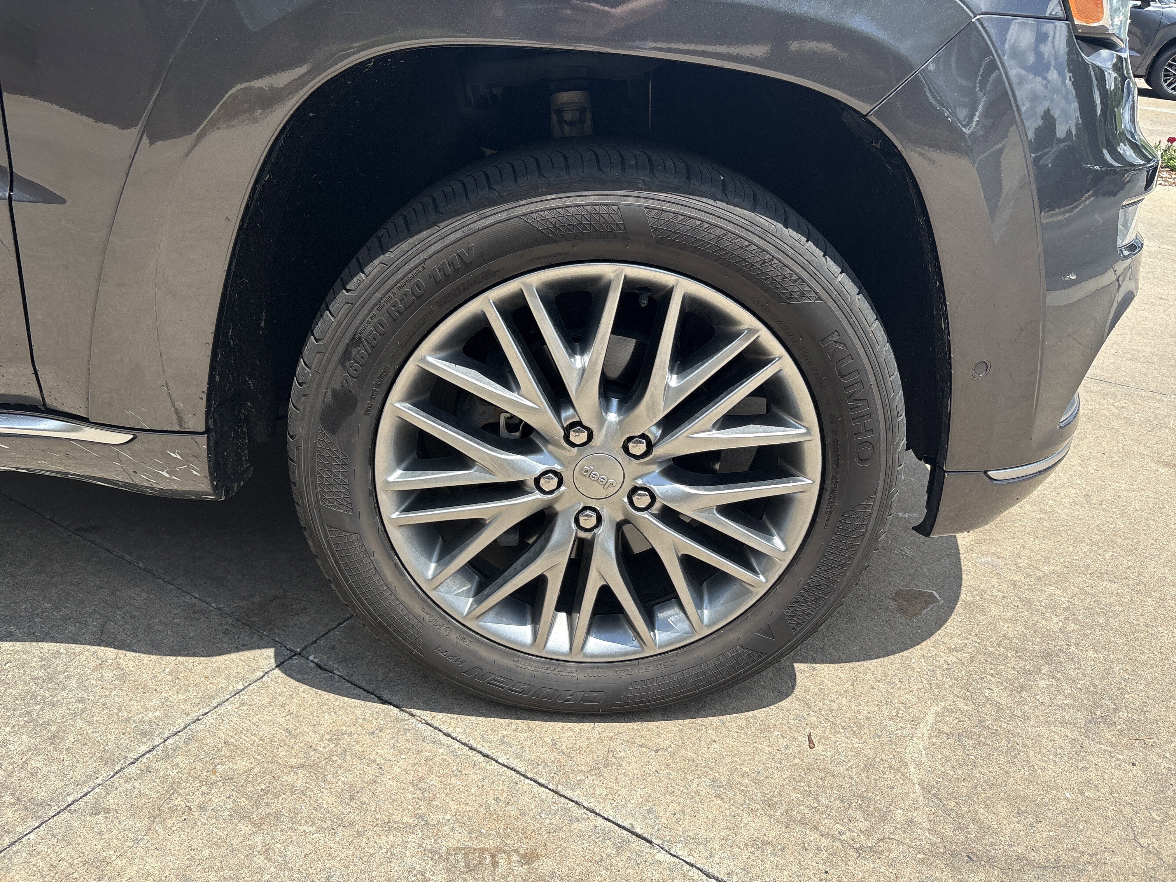 Used 2018 Jeep Grand Cherokee Summit AWD/4WD image 13