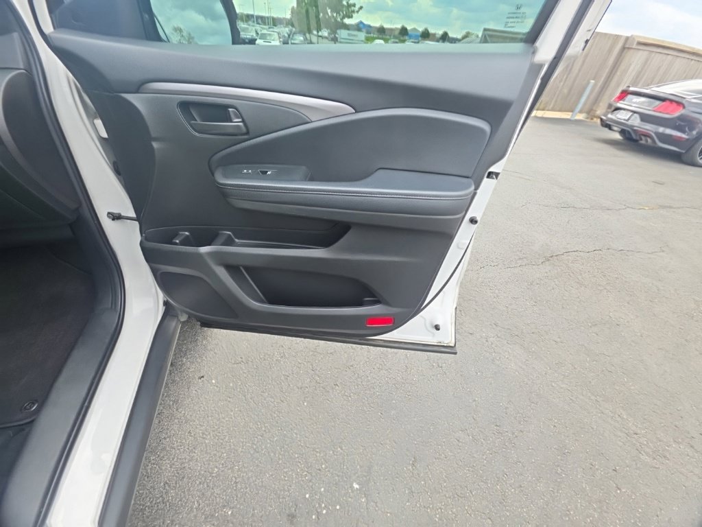 Certified 2023 Honda Passport EX-L image 30