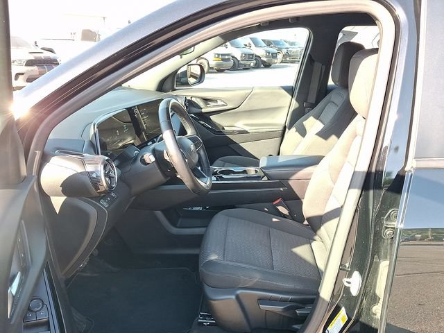 Used 2025 Chevrolet Equinox LT FWD image 9