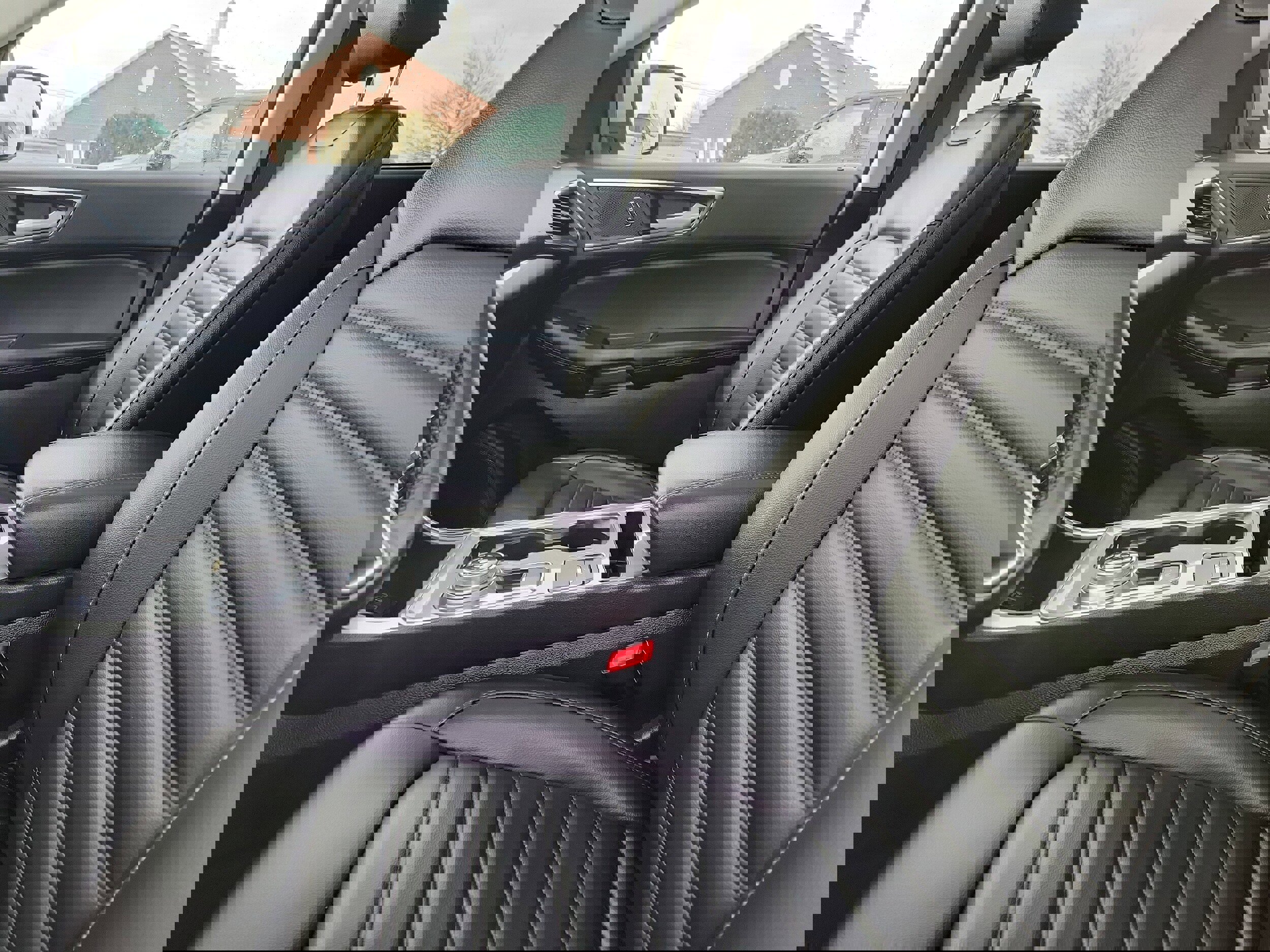 Used 2024 Ford Edge SEL w/ Convenience Package image 20