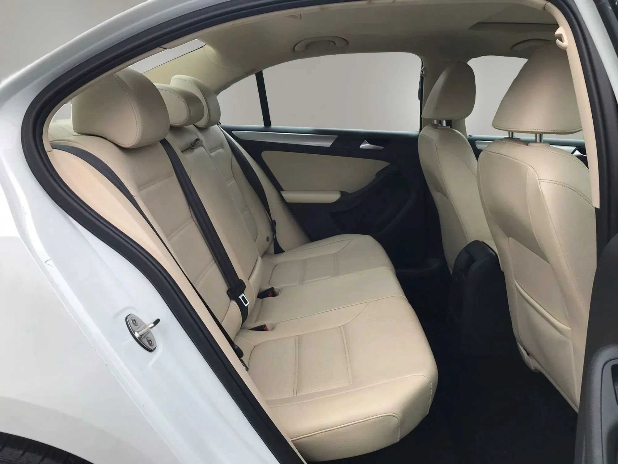 Used 2017 Volkswagen Jetta SE FWD image 52