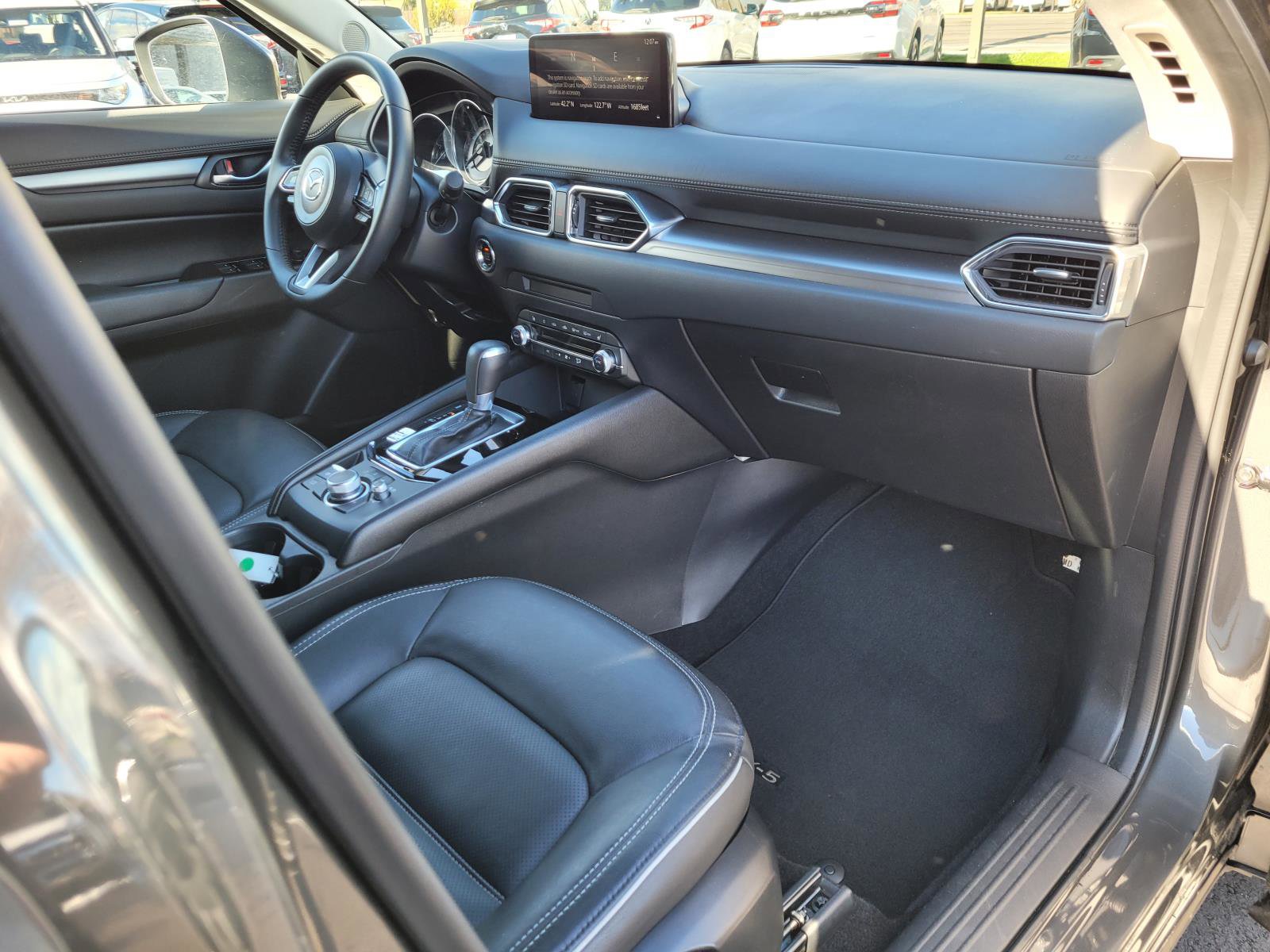 Used 2025 MAZDA CX-5 AWD 2.5 S w/ Preferred Package image 21