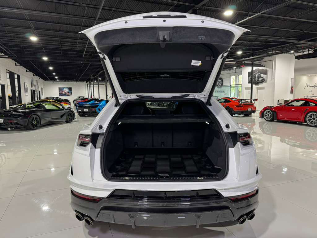 Used 2023 Lamborghini Urus Performante image 41