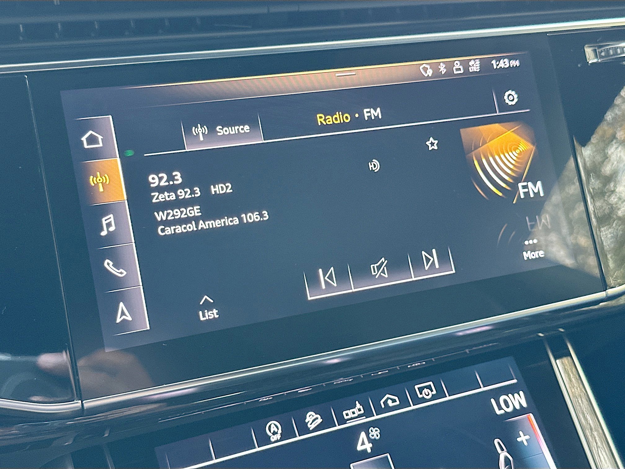 Used 2019 Audi Q8 Premium w/ Convenience Package image 15