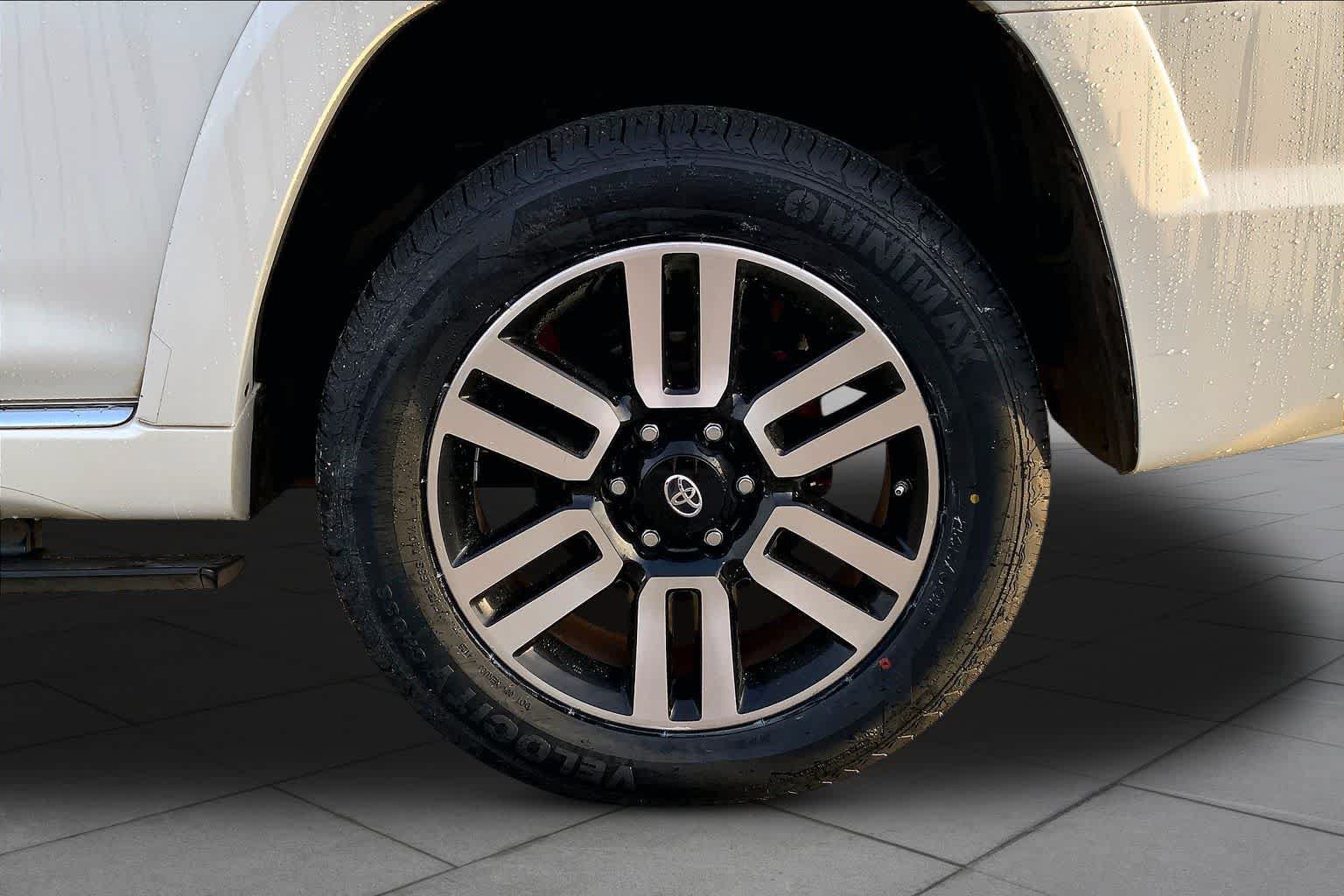 Used 2018 Toyota 4Runner Limited AWD/4WD image 11