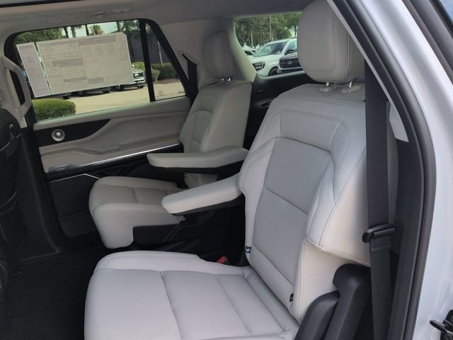 New 2026 Lincoln Navigator L Reserve AWD/4WD image 14