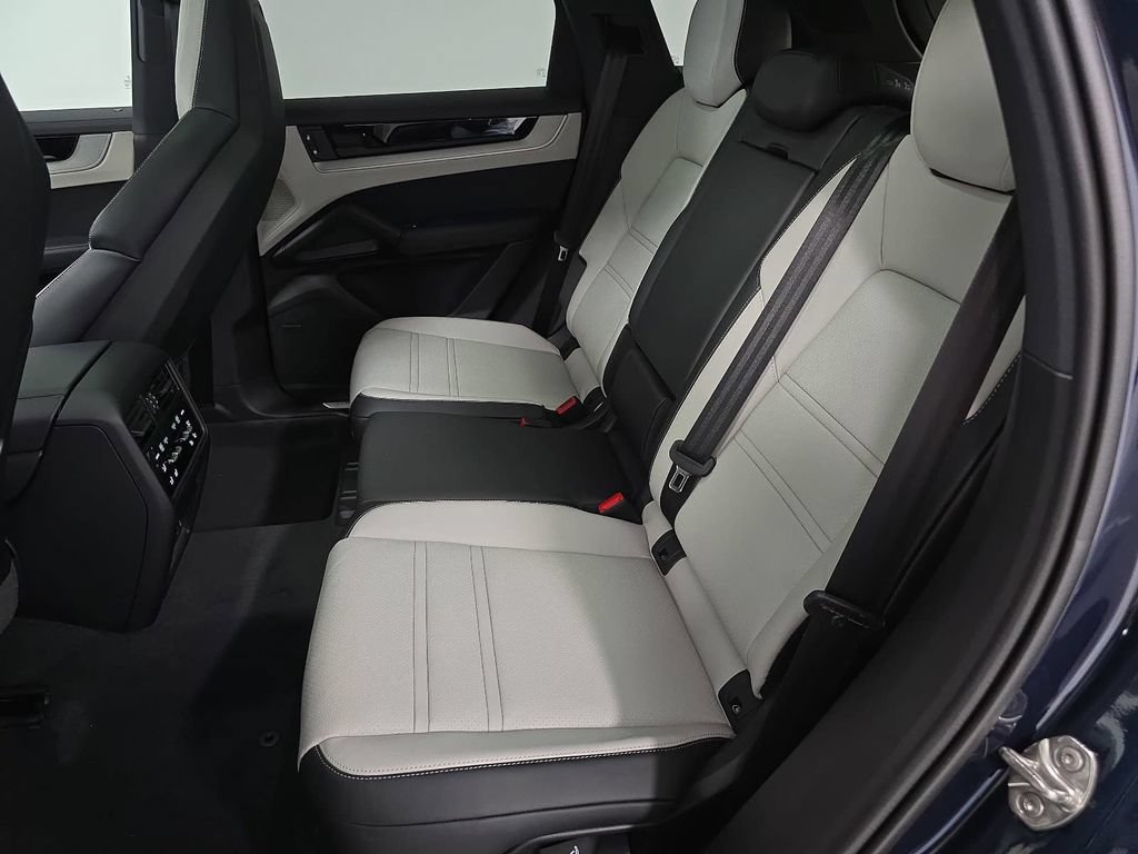 New 2026 Porsche Cayenne AWD/4WD image 26