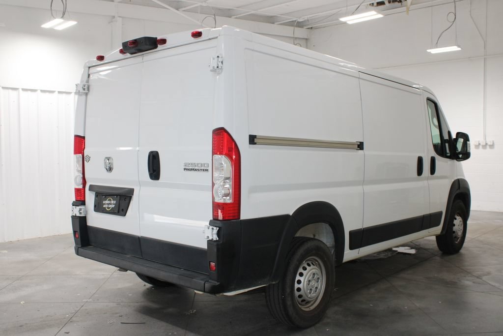 Used 2025 RAM ProMaster 2500 w/ Convenience Group FWD image 9