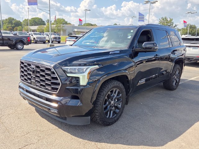 Used 2024 Toyota Sequoia Platinum AWD/4WD image 3