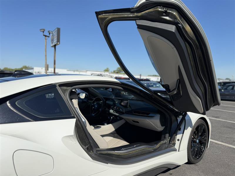 Used 2015 BMW i8 AWD/4WD image 46